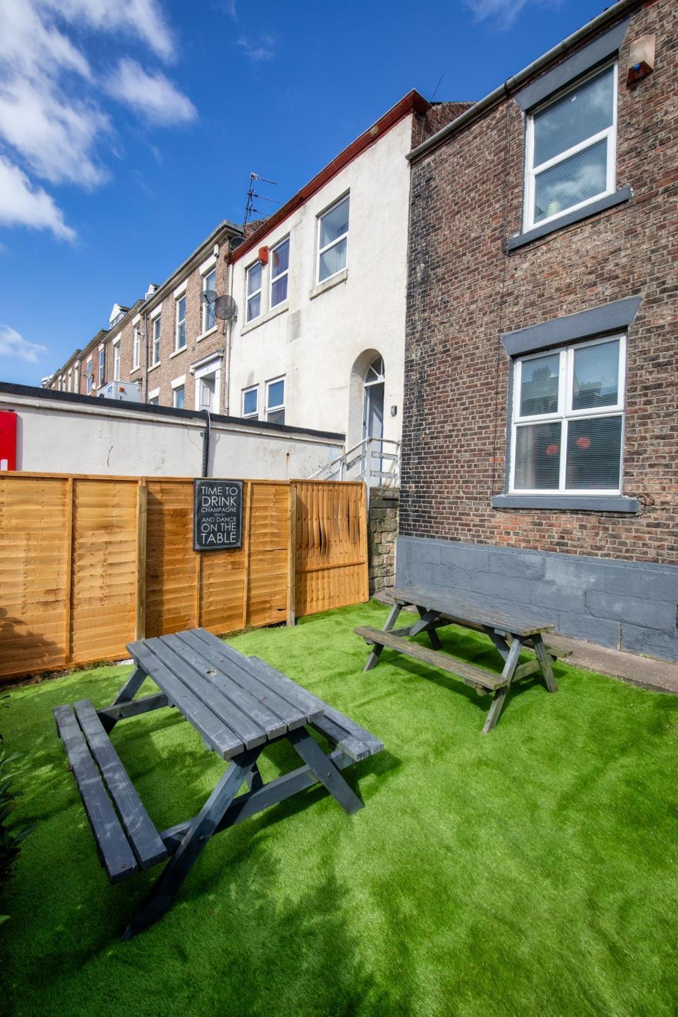 Newcastle City Centre Super Spacious Town House Free Parking And Wi-Fi Exteriér fotografie